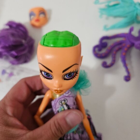 Monster High Inner Monster Shockingly Shy Scared Silly Doll Incomplete - Picture 6 of 8